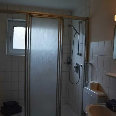 Haus-Asmussen-Whg-4 아파트 *
