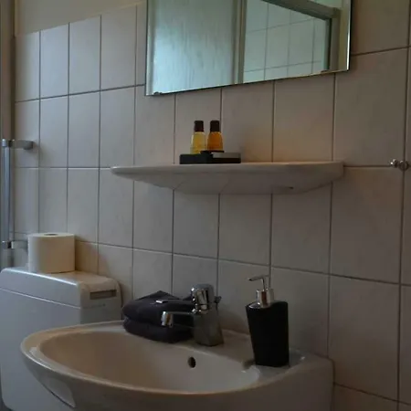 Haus-Asmussen-Whg-4 * Risum-Lindholm